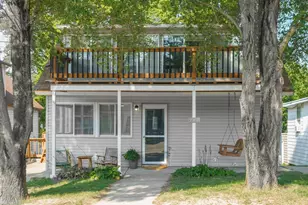 307 Park St, Saint Joseph, MI 49085 - Photo 4