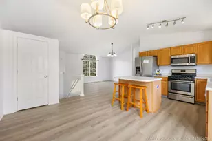 489 Sunmeadow Dr SE, Grand Rapids, MI 49508 - Photo 12