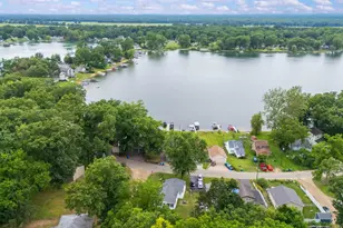 52653 Lakeview Dr, Dowagiac, MI 49047 - Photo 32