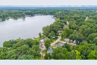 52653 Lakeview Drive, Dowagiac, MI 49047 - Photo 40