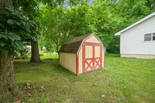 52653 Lakeview Dr, Dowagiac, MI 49047 - Photo 28