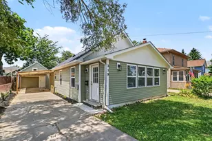 319 Dunham St, Dundee, MI 48131 - Photo 2