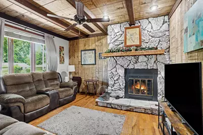601 W North Street, Paw Paw, MI 49079 - Photo 6