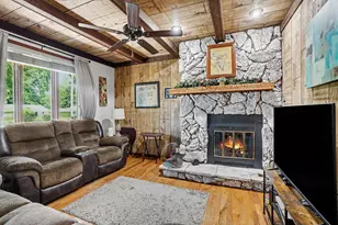 601 W North St, Paw Paw, MI 49079 - Photo 6