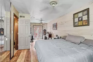 601 W North St, Paw Paw, MI 49079 - Photo 16