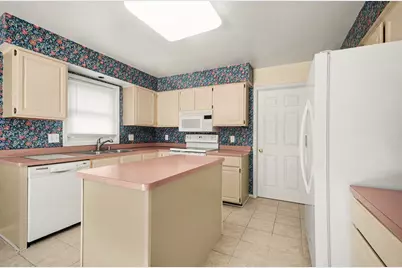 456 Essex Drive, Rochester Hills, MI 48307 - Photo 8