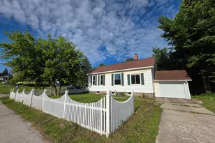 328 4th St, Manistee, MI 49660 - Photo 22