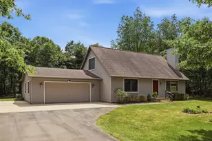 10037 Peppermill Ln, Canadian Lakes, MI 49346 - Photo 2