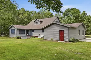 10037 Peppermill Ln, Canadian Lakes, MI 49346 - Photo 4
