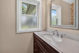 31350 Wentworth St, Livonia, MI 48154 - Photo 30