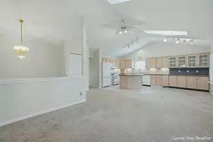 736 Halena St NE, Grand Rapids, MI 49505 - Photo 4