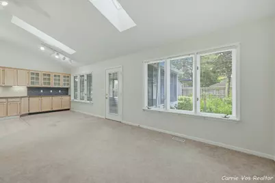736 Halena Street NE, Grand Rapids, MI 49505 - Photo 10