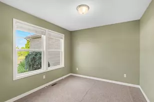 1358 S Village Cir, Kalamazoo, MI 49009 - Photo 14