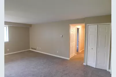30042 W 12 Mile Road #52, Farmington Hills, MI 48334 - Photo 10