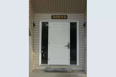 30042 W 12 Mile Road #52, Farmington Hills, MI 48334 - Photo 2