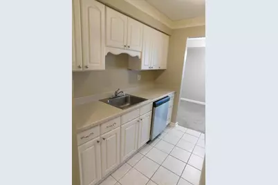 30042 W 12 Mile Road #52, Farmington Hills, MI 48334 - Photo 8