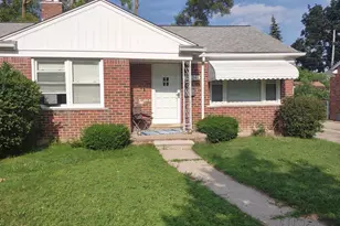 9924 Roseland St, Livonia, MI 48150 - Photo 2