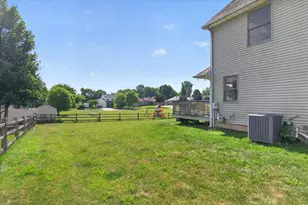812 Derby Dr, Tecumseh, MI 49286 - Photo 36
