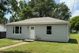 1009 N Mingo St, Albion, MI 49224 - Photo 2