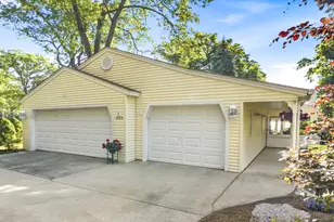 365 Big Bay Dr, Holland, MI 49424 - Photo 2