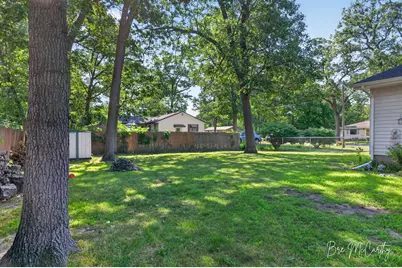 2410 Marcoux Avenue, Muskegon, MI 49442 - Photo 44