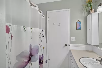2410 Marcoux Avenue, Muskegon, MI 49442 - Photo 26