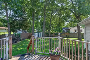 2410 Marcoux Ave, Muskegon, MI 49442 - Photo 4