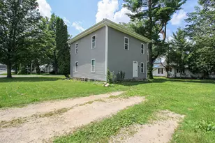 335 E Burr Oak St, Centreville, MI 49032 - Photo 4