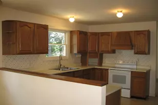 1529 N Betty Ave, Ludington, MI 49431 - Photo 4