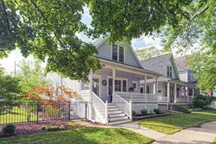 1013 State St, Saint Joseph, MI 49085 - Photo 4