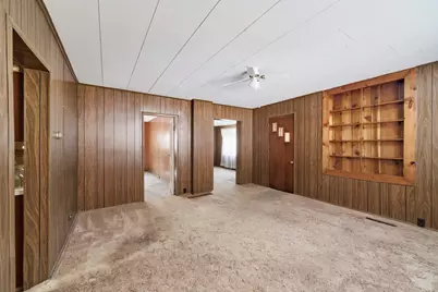 163 Van Buren Street, Manistee, MI 49660 - Photo 8
