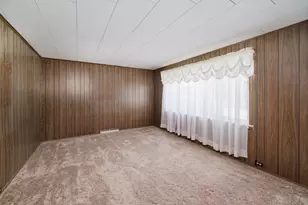 163 Van Buren St, Manistee, MI 49660 - Photo 14