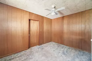 163 Van Buren St, Manistee, MI 49660 - Photo 16