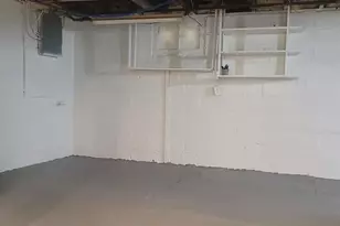 127 N Thompson St, Jackson, MI 49202 - Photo 16