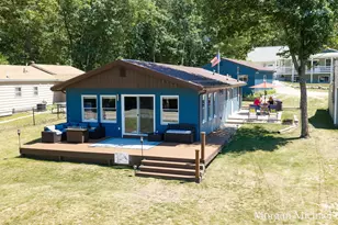 8750 S Spruce Ave, Newaygo, MI 49337 - Photo 2