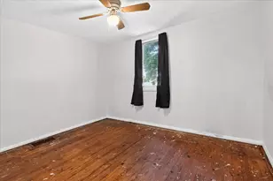 1032 Brookfield Dr, Saint Joseph, MI 49085 - Photo 8