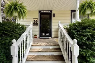 24 W Ash St, Three Oaks, MI 49128 - Photo 2