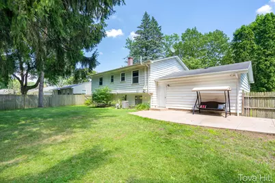 1111 Bretton Drive, Kalamazoo, MI 49006 - Photo 4