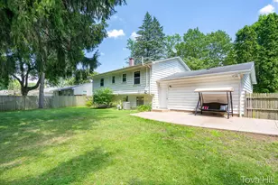 1111 Bretton Dr, Kalamazoo, MI 49006 - Photo 4