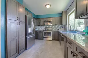 42608 Hanford Rd, Canton, MI 48187 - Photo 8