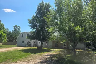 1402 E Deaner Road NE, Edmore, MI 48829 - Photo 2