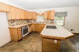 1402 E Deaner Road NE, Edmore, MI 48829 - Photo 22