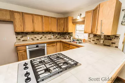 1402 E Deaner Road NE, Edmore, MI 48829 - Photo 28