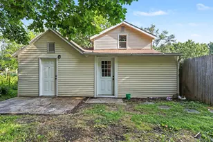 310 Locust St, Marshall, MI 49068 - Photo 20