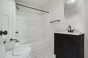 310 Locust St, Marshall, MI 49068 - Photo 14
