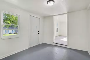 310 Locust St, Marshall, MI 49068 - Photo 8
