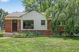 29687 Westfield St, Livonia, MI 48150 - Photo 2