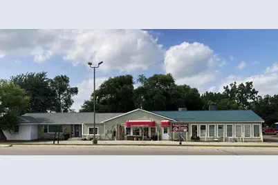 70 W Howard City-Edmore, Edmore, MI 48829 - Photo 4