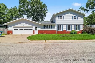 695 Miller Dr, Muskegon, MI 49445 - Photo 2