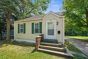 234 Laurel Dr, Battle Creek, MI 49017 - Photo 2